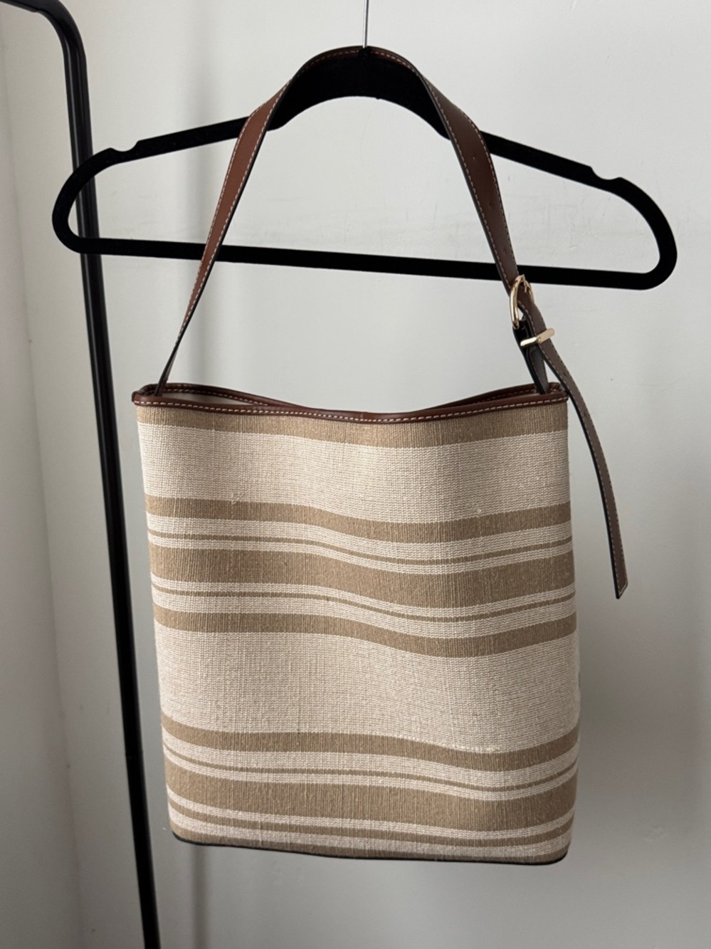 H&M Beige and Brown Striped Shoulder Bucket Bag